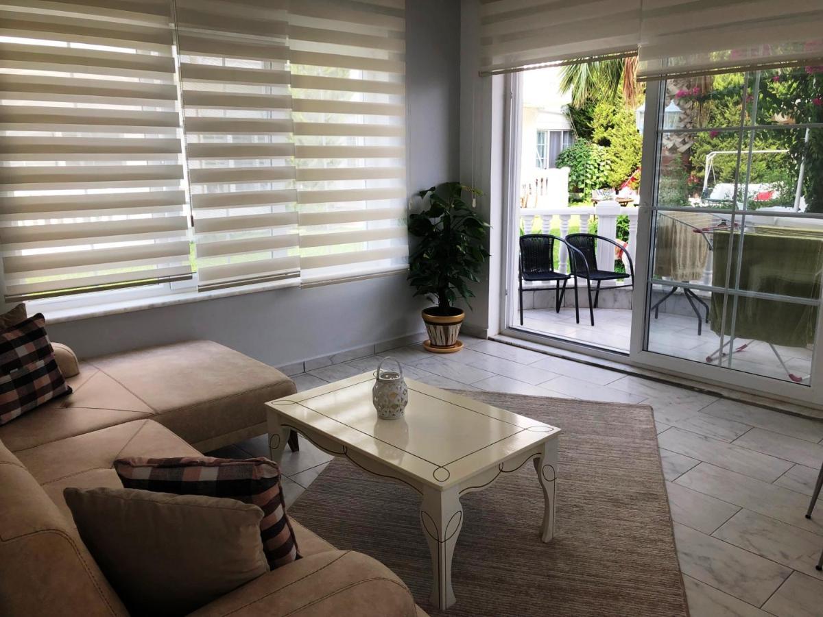 Belka Golf Luxury Poolside Apartment *