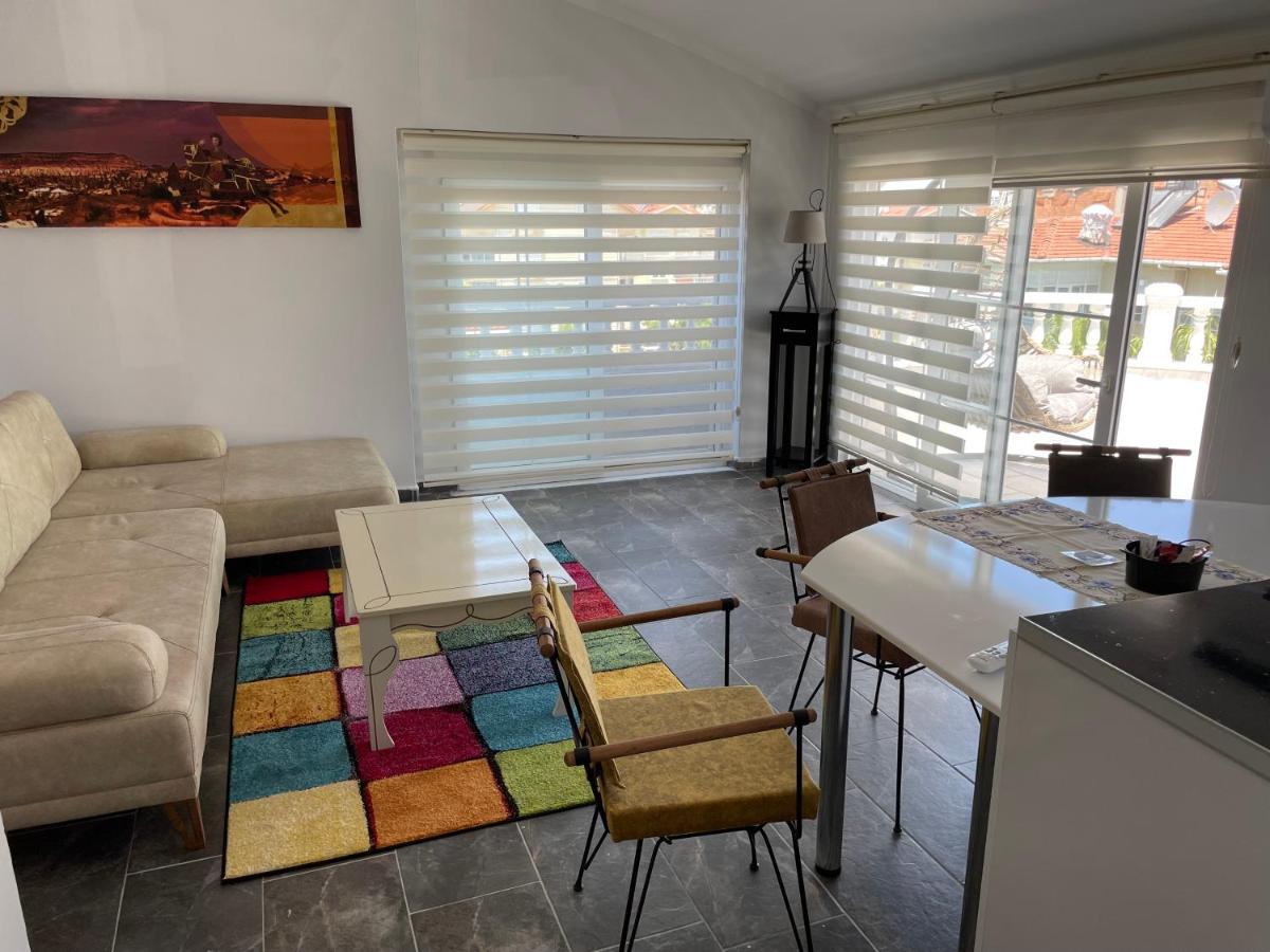 Belka Golf Luxury Poolside Apartment