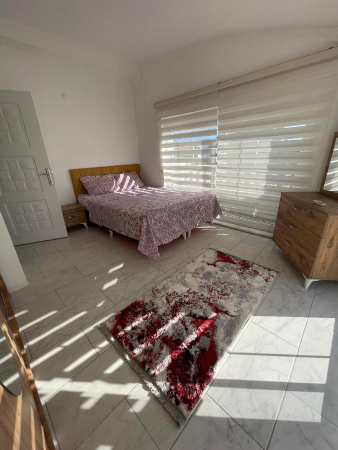 Belka Golf Luxury Poolside Apartment *