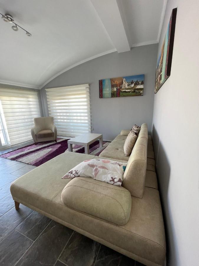Belka Golf Luxury Poolside Apartment *